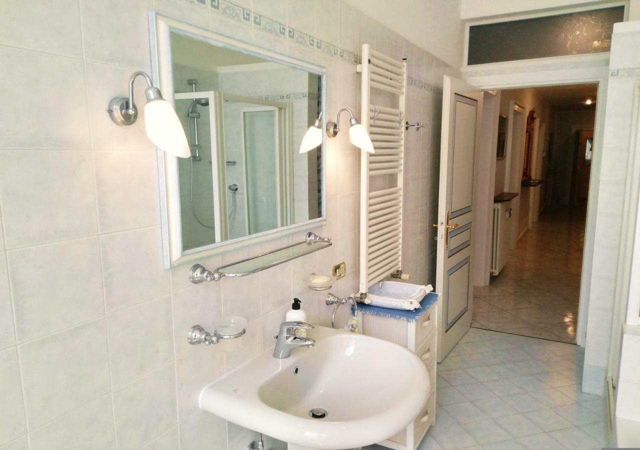 Apartamento Casa Scalini Como Exterior foto
